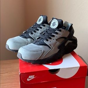 Men’s Nike Air Huarache Run PRM ‘Mica Green’